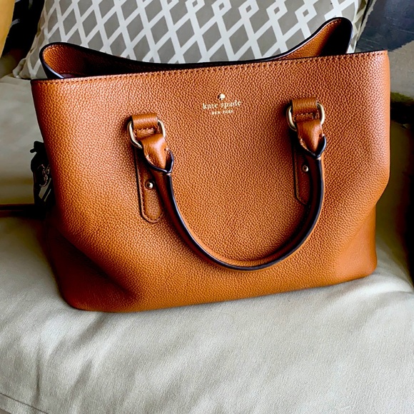 kate spade Handbags - Kate Spade larchmont avenue evangelie